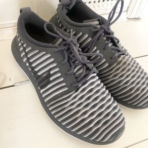 Grey Womens Nikes 6.5